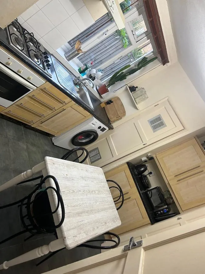 Habitación en casa particular Spacious Bright Double Room Londres Reino Unido